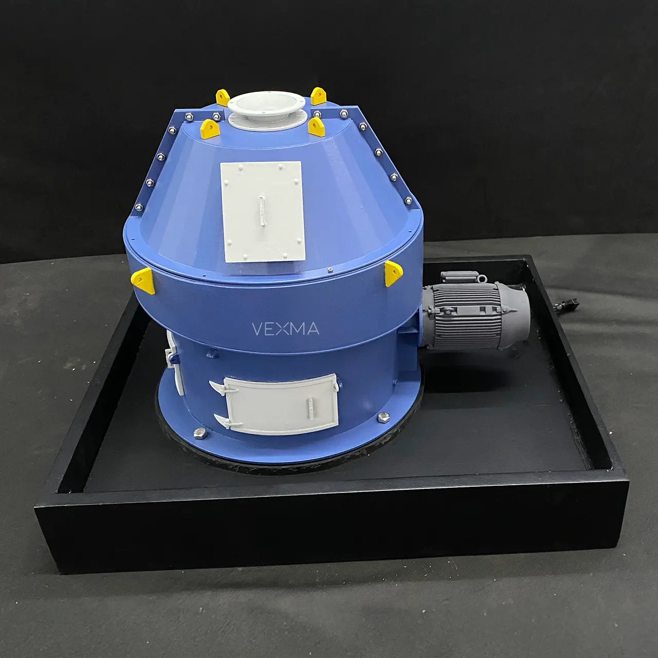Industrial-Scale-Model